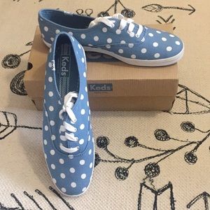 Keds quick strike blue dots